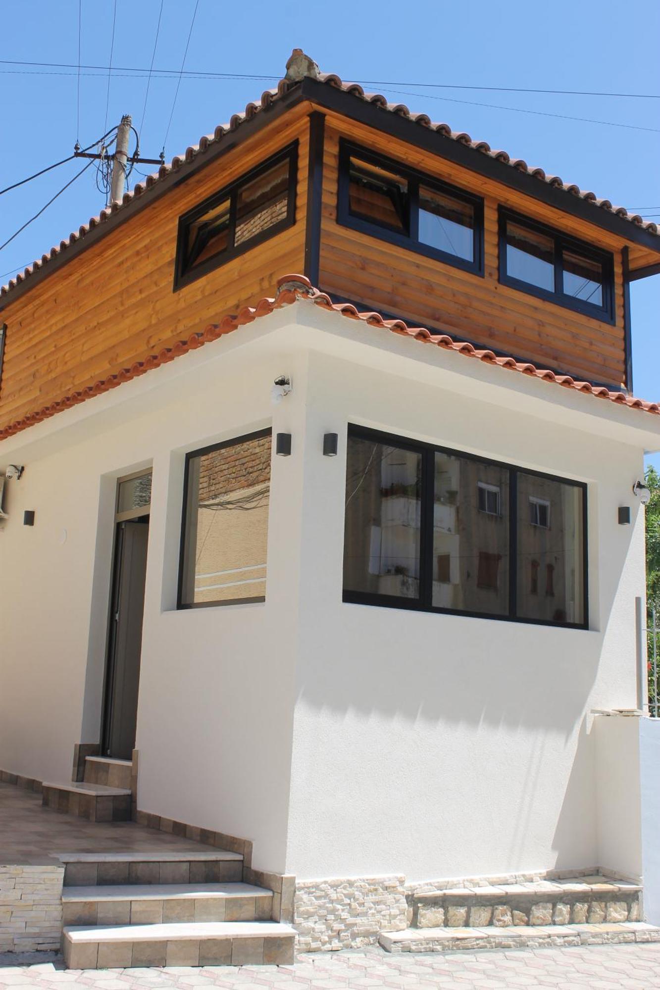 Vila D Berat Luaran gambar